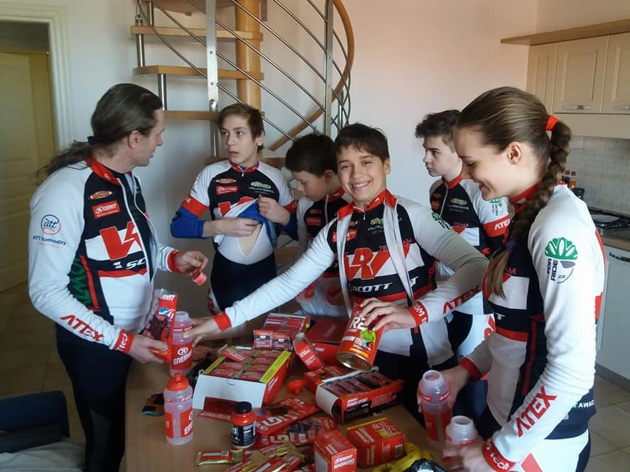 Je sportovní výživa vhodná i pro mladé sportovce?